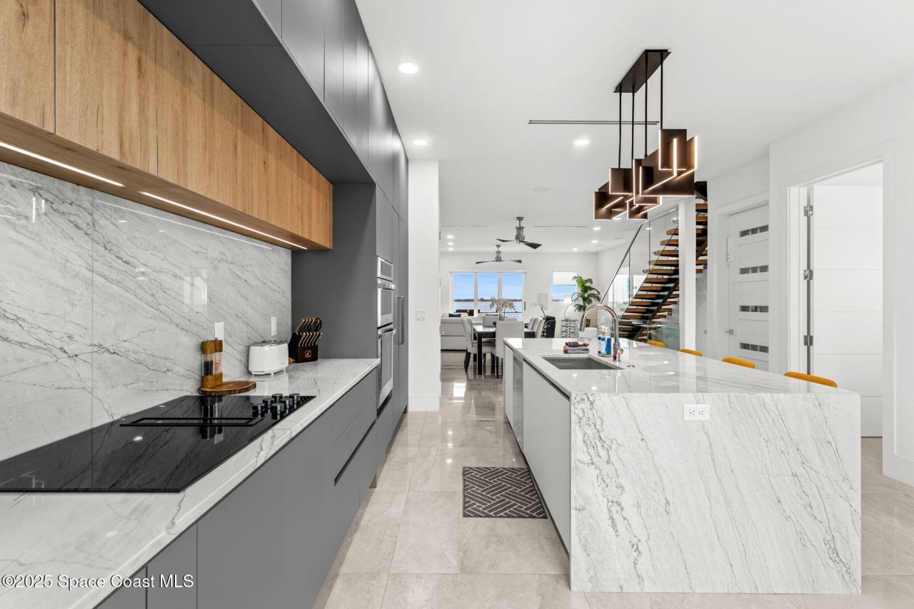 1809 Riverview Drive, Melbourne, FL 32901 Photo