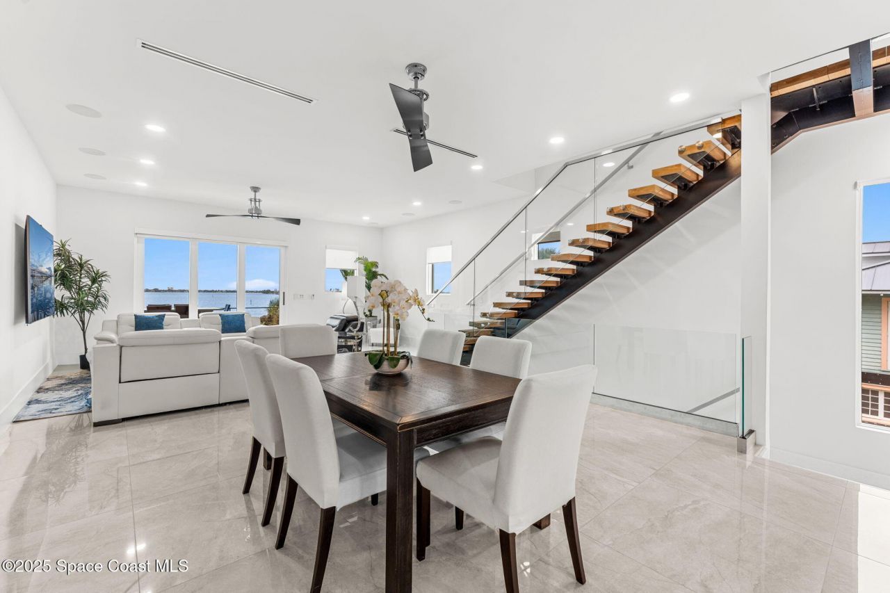 1809 Riverview Drive, Melbourne, FL 32901 Photo