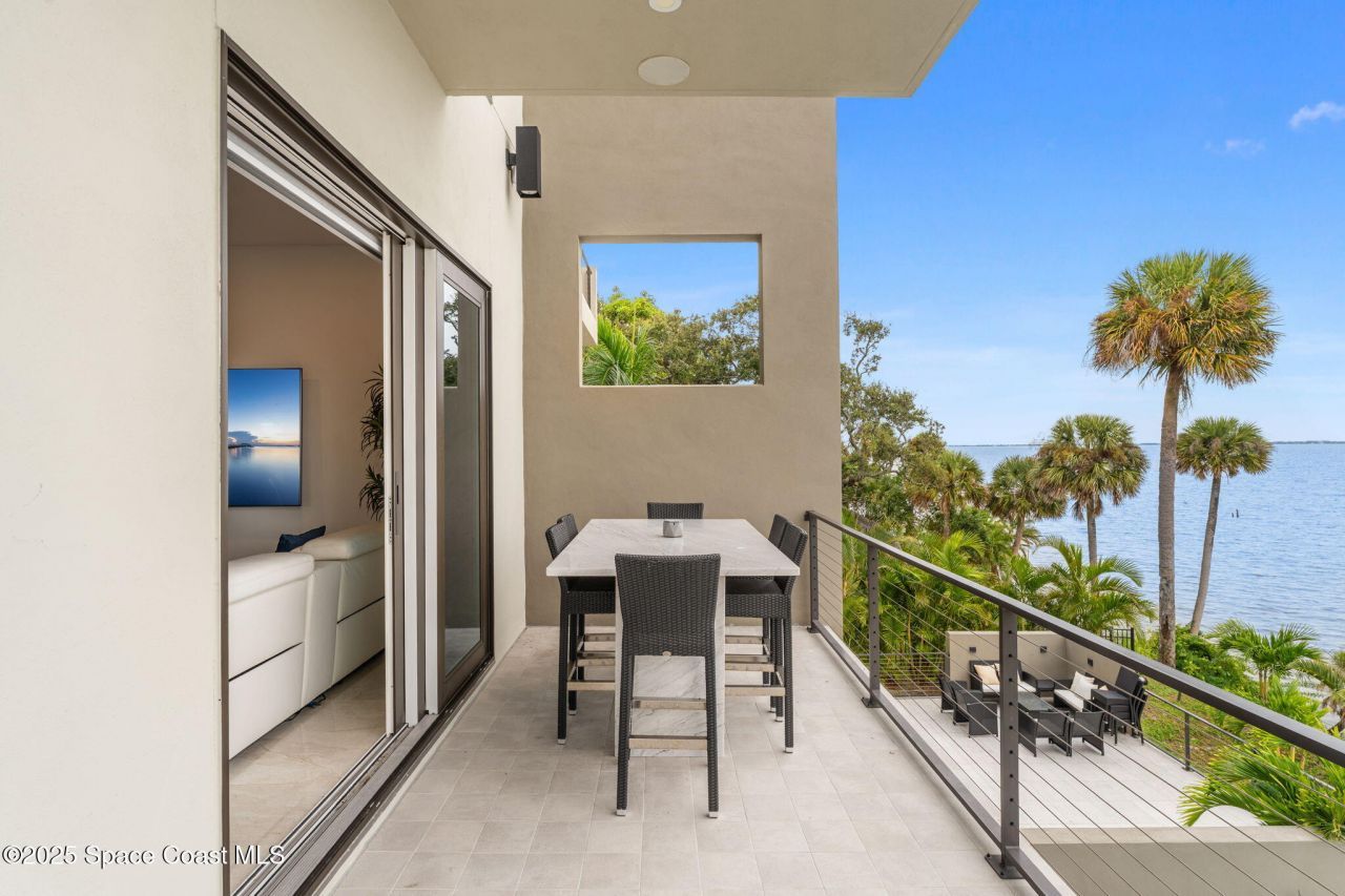 1809 Riverview Drive, Melbourne, FL 32901 Photo