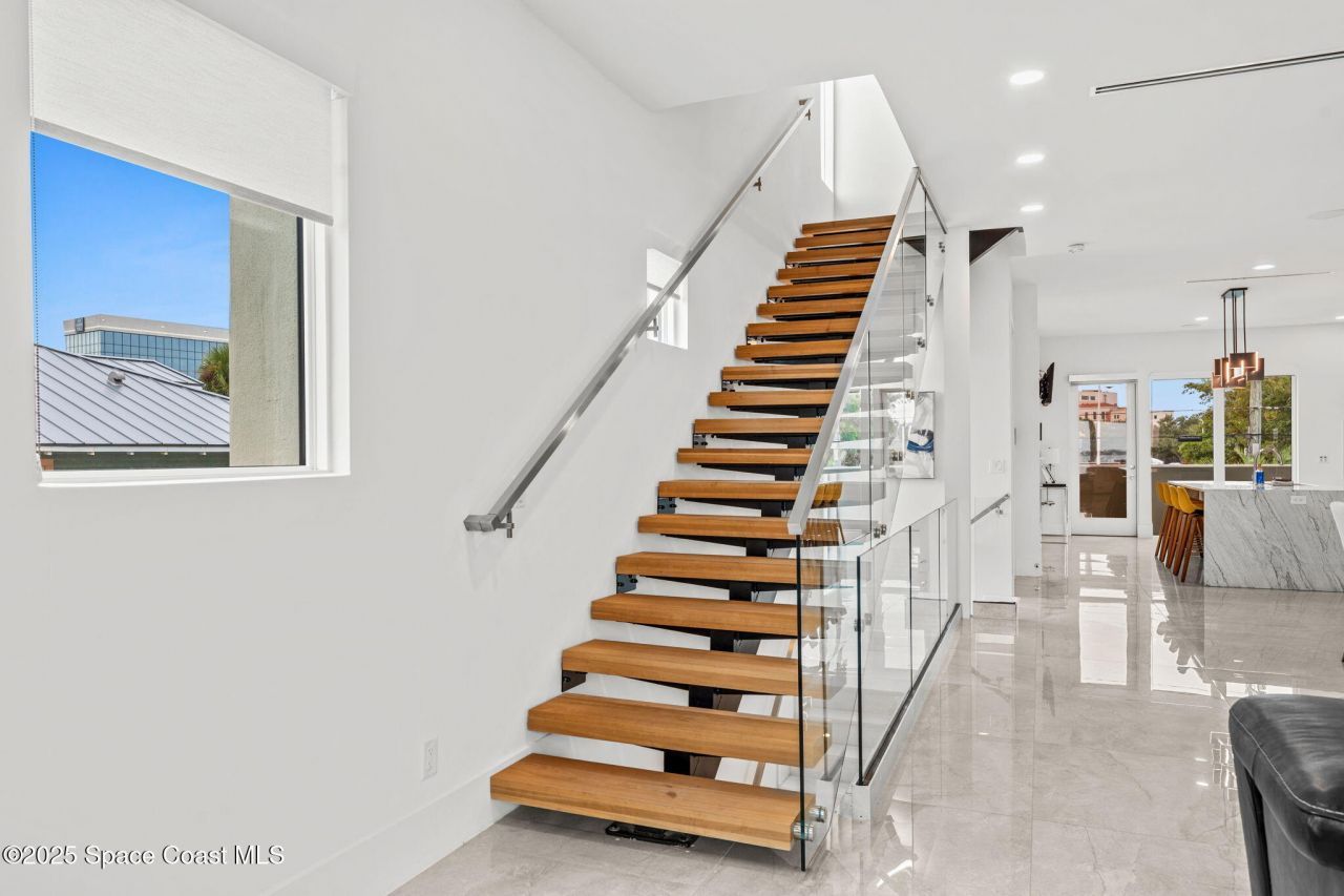 1809 Riverview Drive, Melbourne, FL 32901 Photo