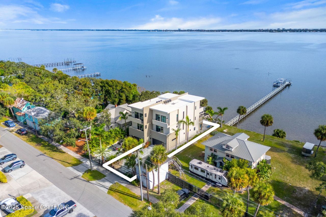 1809 Riverview Drive, Melbourne, FL 32901 Photo