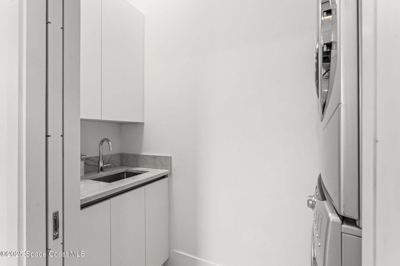 1809 Riverview Drive, Melbourne, FL 32901 Photo