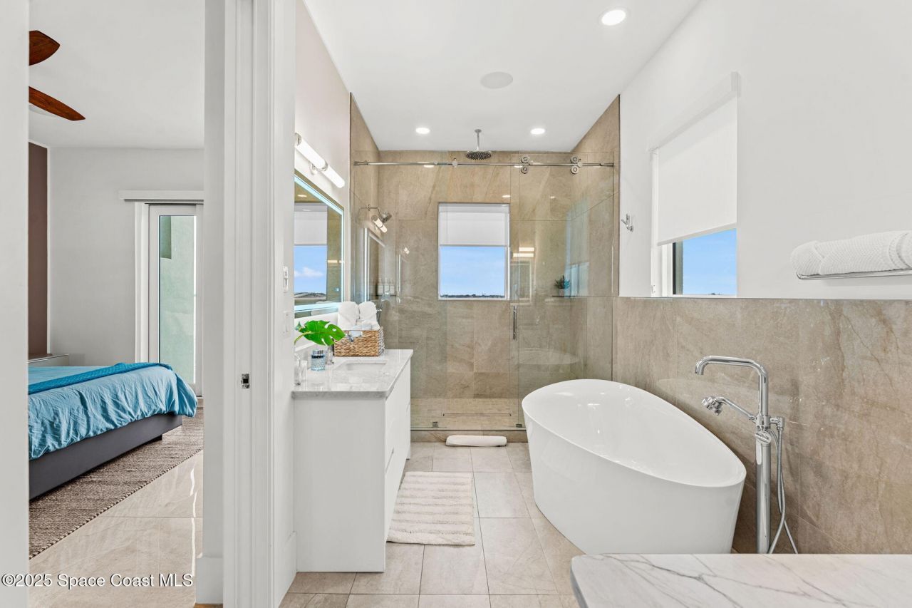 1809 Riverview Drive, Melbourne, FL 32901 Photo