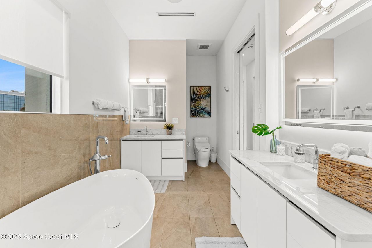 1809 Riverview Drive, Melbourne, FL 32901 Photo