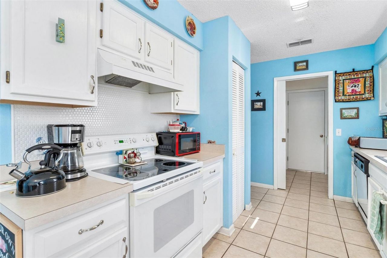 32819 Timberwood Drive, Leesburg, FL 34748 Photo
