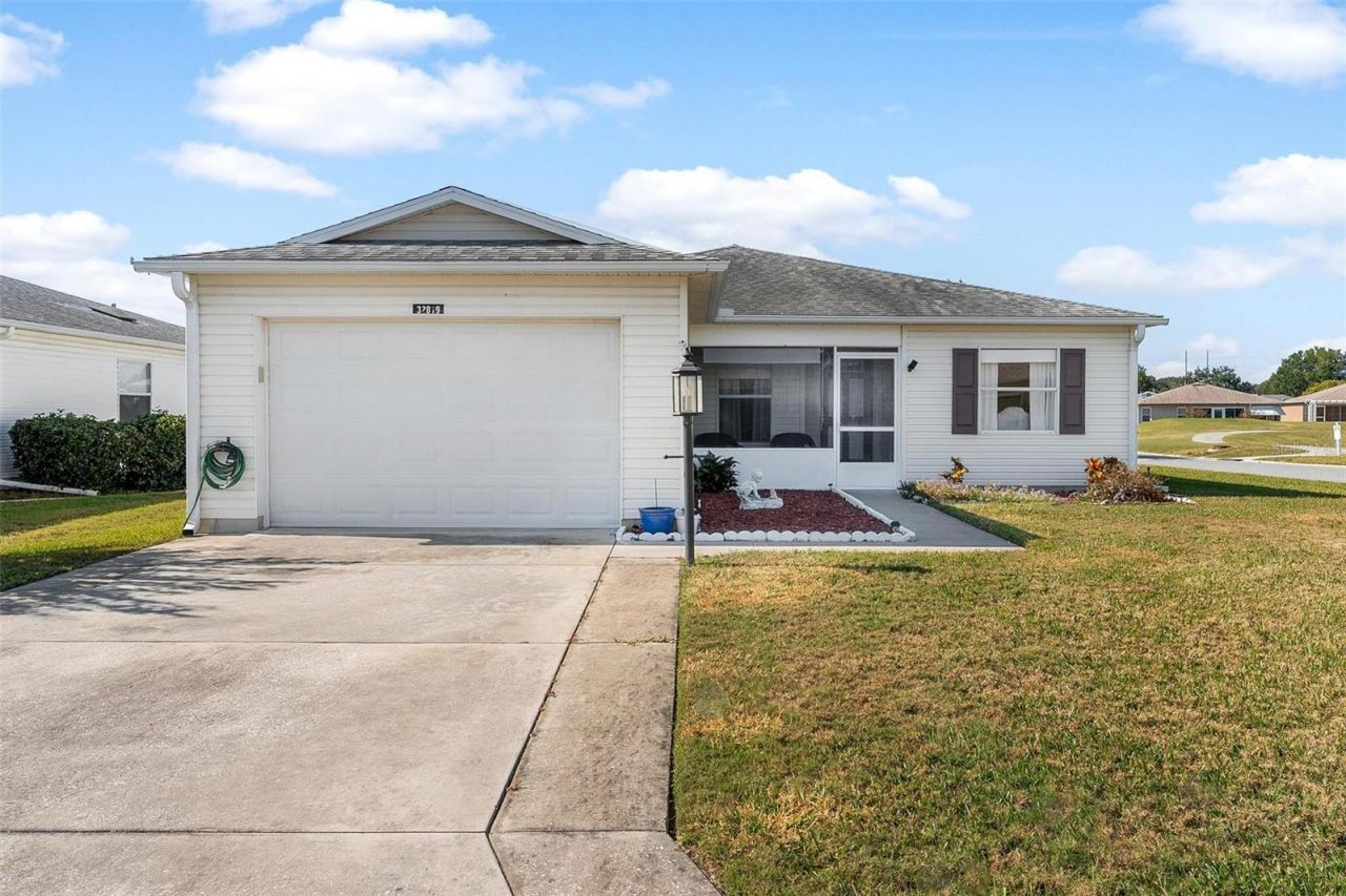 32819 Timberwood Drive, Leesburg, FL 34748 Photo