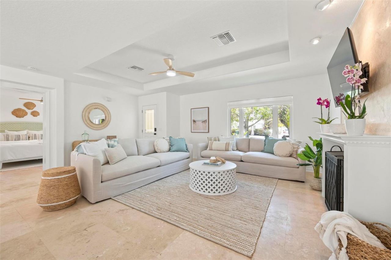 204 75th Street, Holmes Beach, FL 34217 Photo