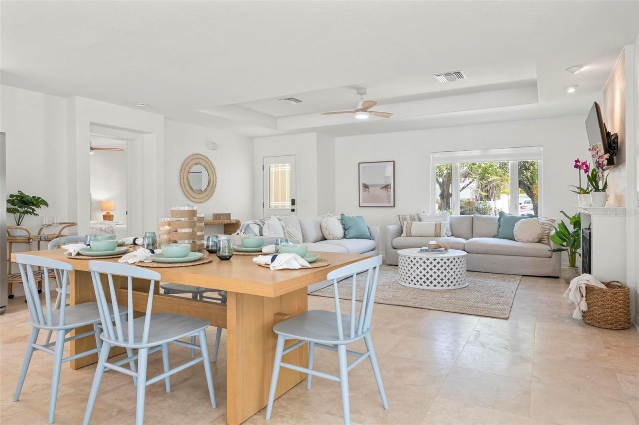 204 75th Street, Holmes Beach, FL 34217 Photo