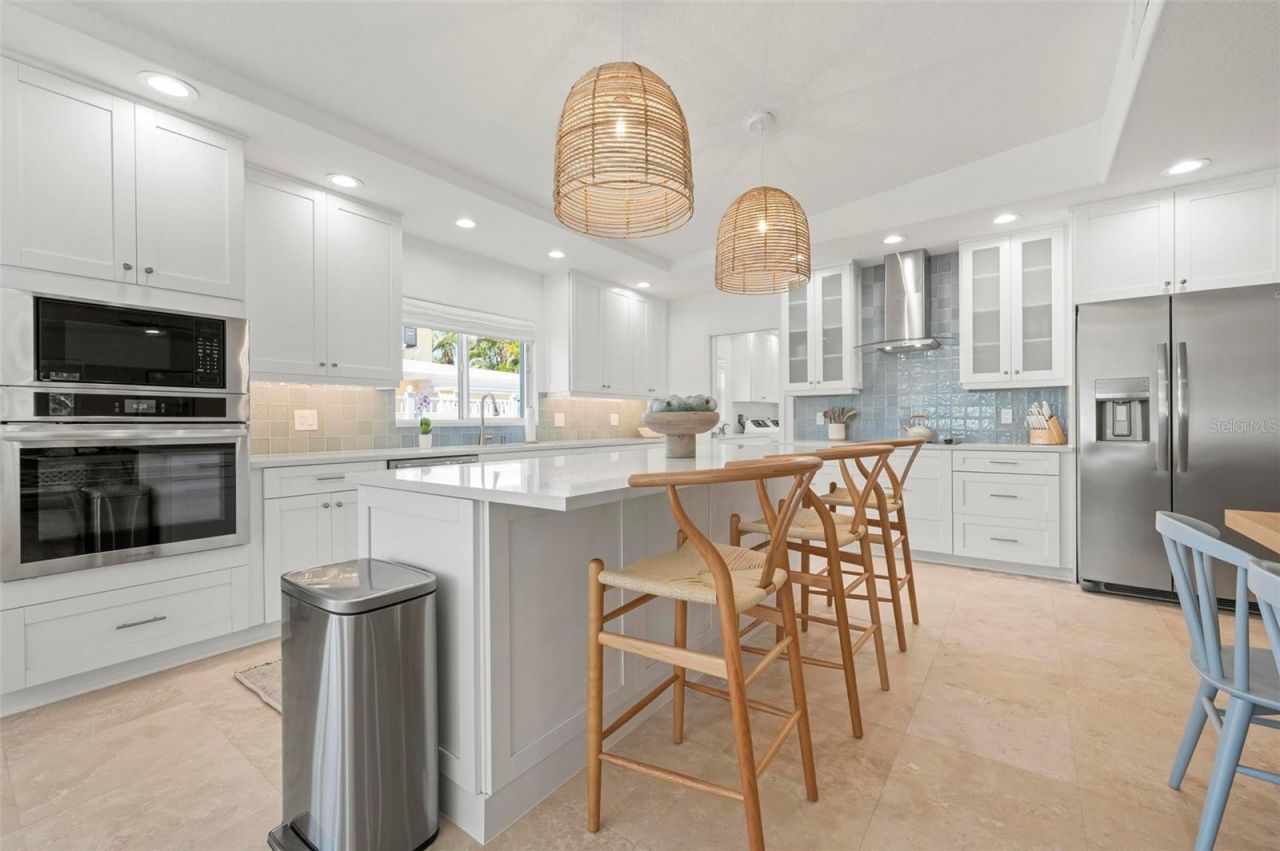 204 75th Street, Holmes Beach, FL 34217 Photo