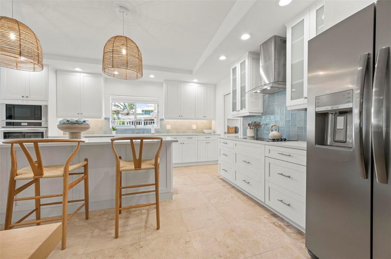 204 75th Street, Holmes Beach, FL 34217 Photo