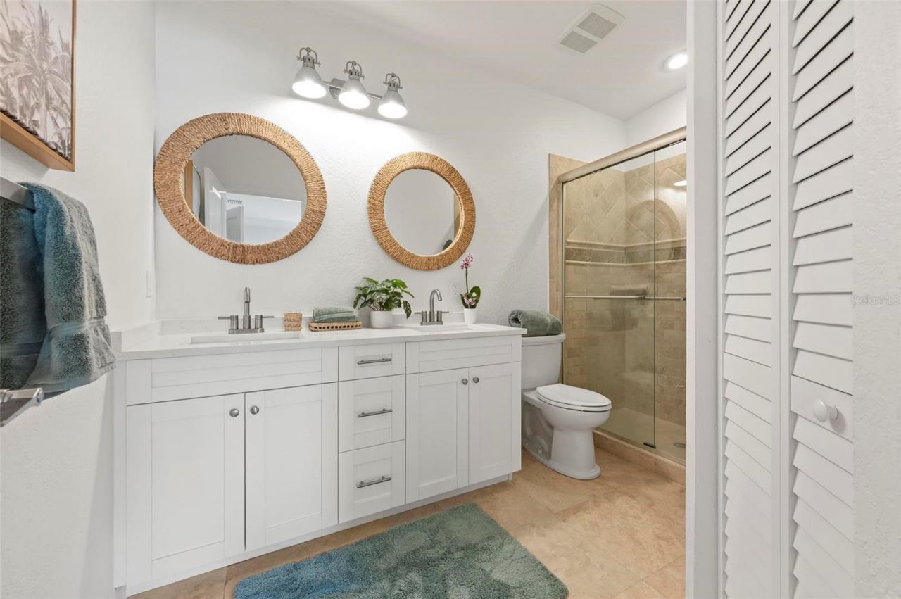 204 75th Street, Holmes Beach, FL 34217 Photo