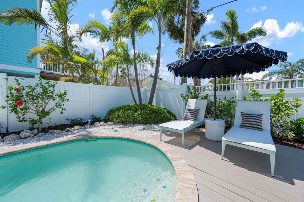 204 75th Street, Holmes Beach, FL 34217 Photo