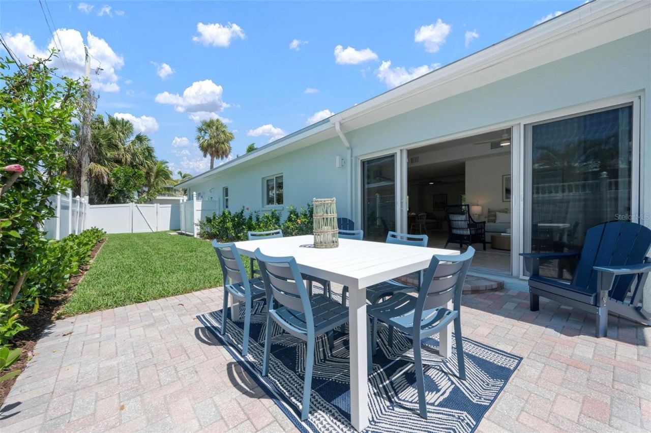 204 75th Street, Holmes Beach, FL 34217 Photo