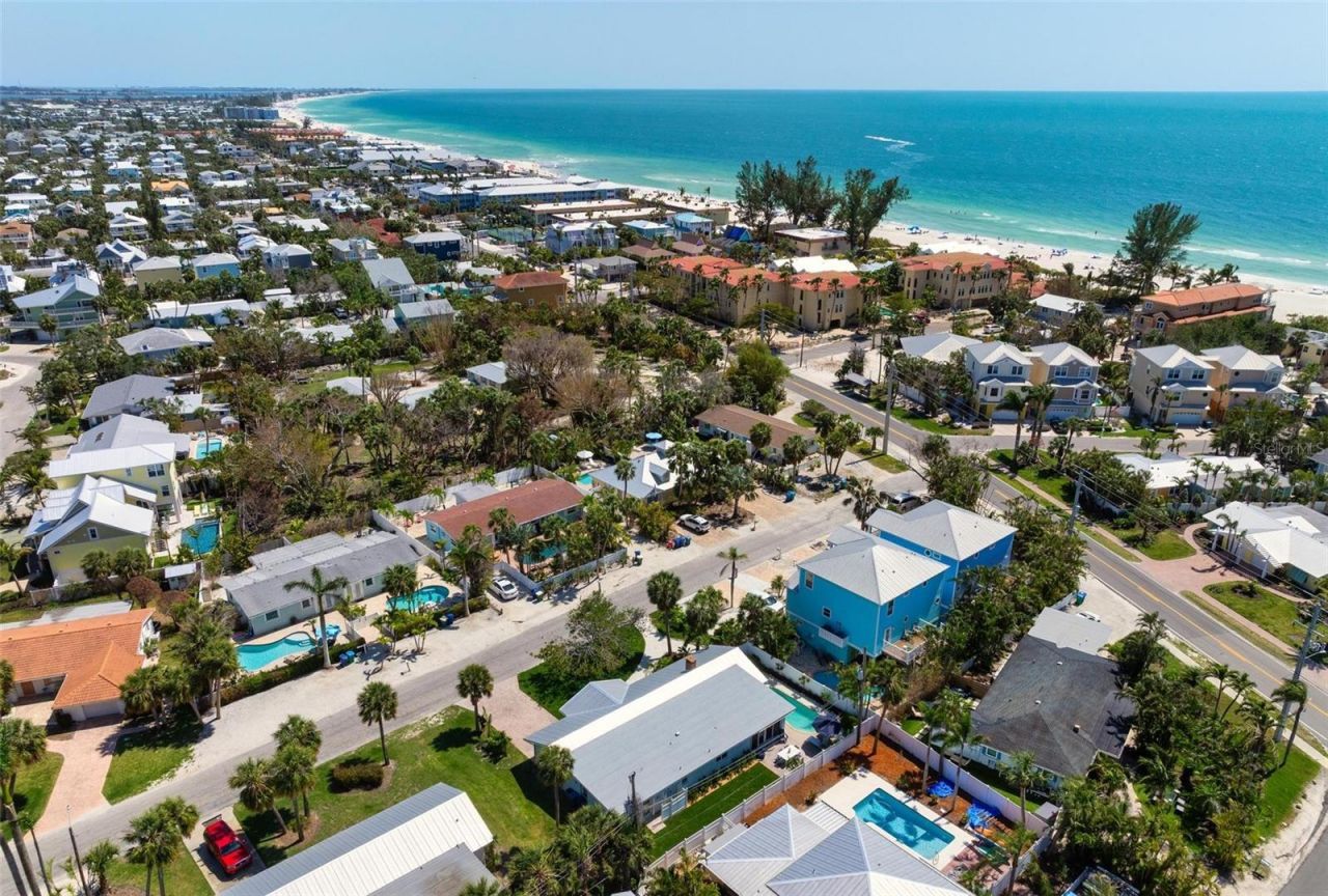 204 75th Street, Holmes Beach, FL 34217 Photo