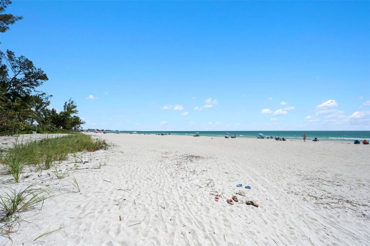 204 75th Street, Holmes Beach, FL 34217 Photo