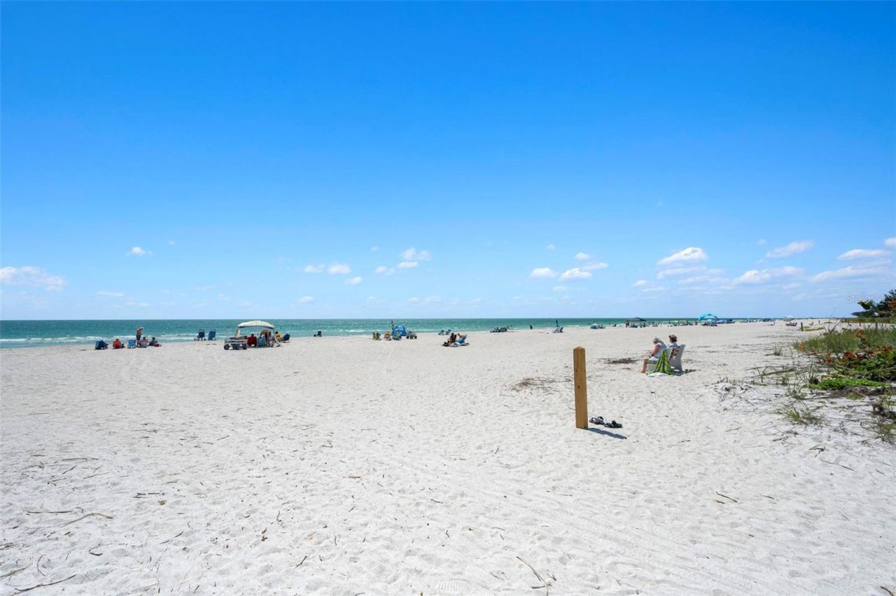 204 75th Street, Holmes Beach, FL 34217 Photo