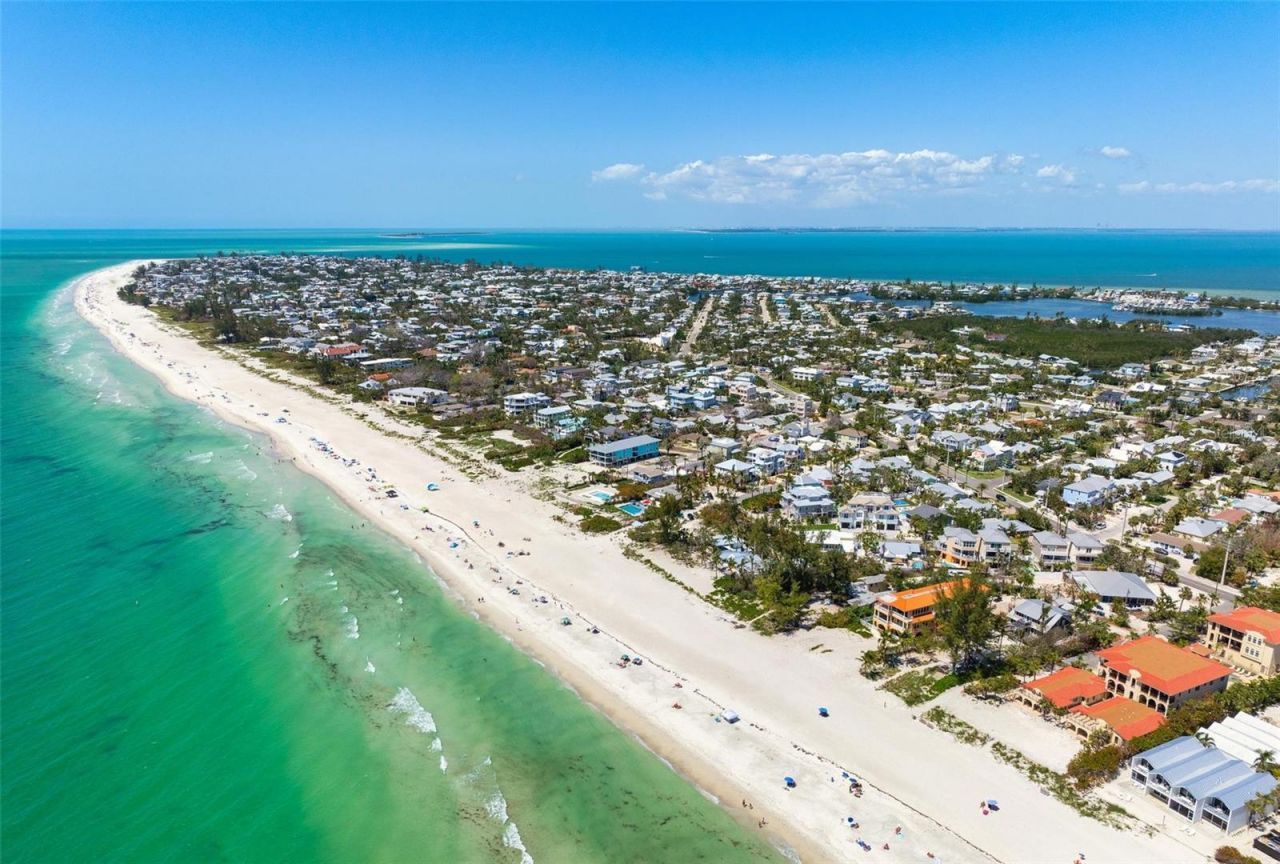 204 75th Street, Holmes Beach, FL 34217 Photo