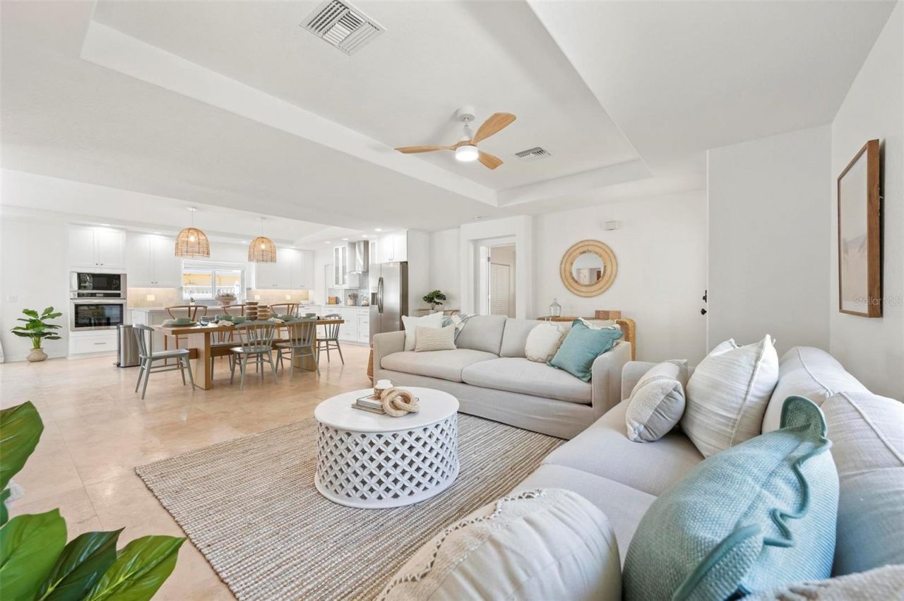 204 75th Street, Holmes Beach, FL 34217 Photo