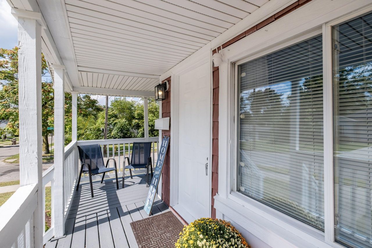 187 Wall Street, Pontiac, MI 48342 Main Photo