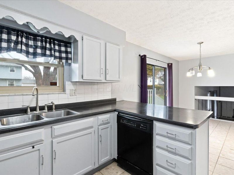 6560 Schenk Avenue, Reynoldsburg, OH 43068 Photo 11