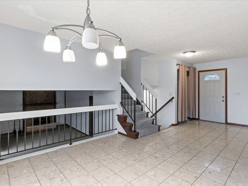 6560 Schenk Avenue, Reynoldsburg, OH 43068 Photo 4