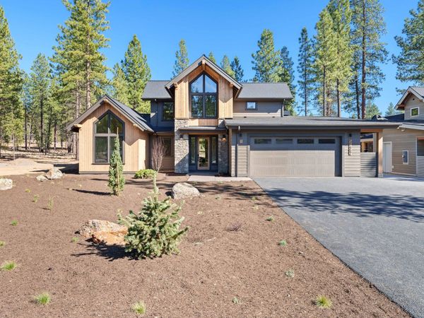 56457 Elk Run Drive, Unit 33, Bend, OR 97707