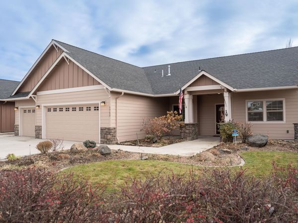 1752 NW Upas Avenue, Redmond, OR 97756