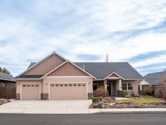 1752 NW Upas Avenue Redmond, OR 97756