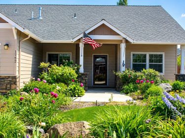 1752 NW Upas Avenue, Redmond, OR 97756