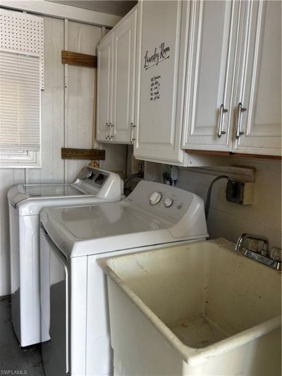 526 Pine Tree Ct, North Fort Myers, FL 33917 Photo