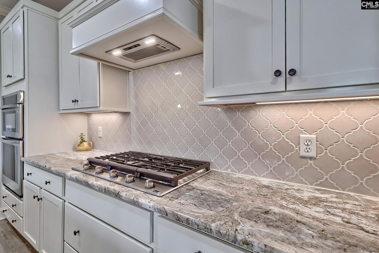 2358 High Bluff Loop  Photo 7