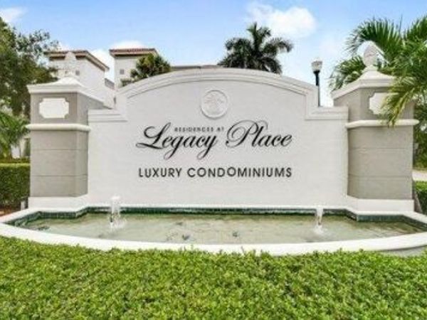 11010 Legacy Drive, Unit 206, Palm Beach Gardens, FL 33410