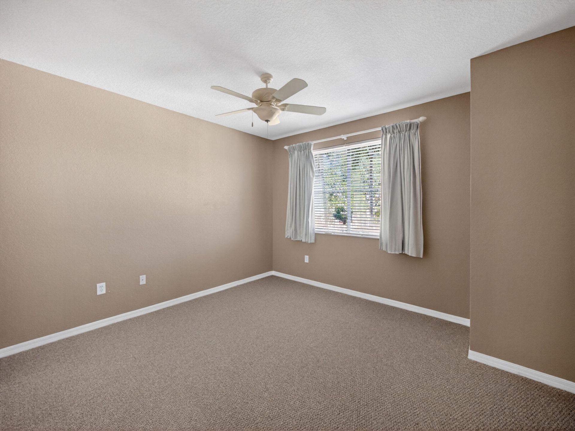 11010 Legacy Drive, Unit 206, Palm Beach Gardens, FL 33410 Photo