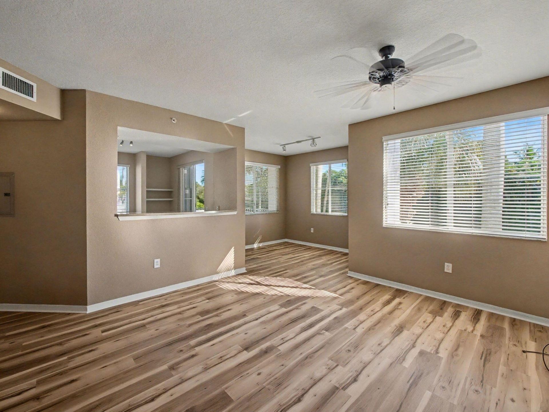 11010 Legacy Drive, Unit 206, Palm Beach Gardens, FL 33410 Photo