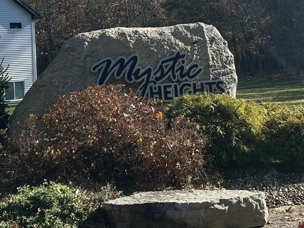 10699 Mystic Heights Trail, Mattawan, MI 49071