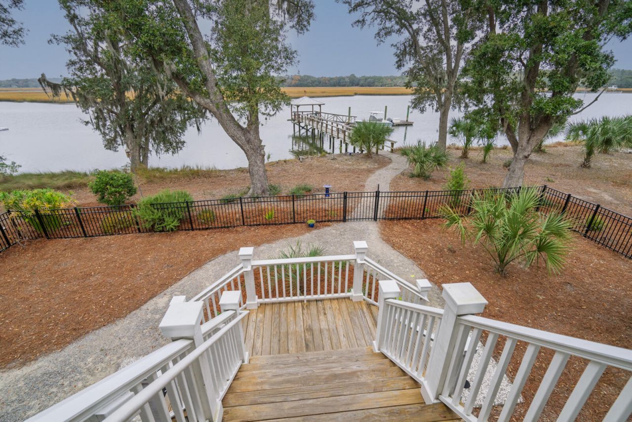 8606 Glascow Island Lane Edisto Island, SC 29438
