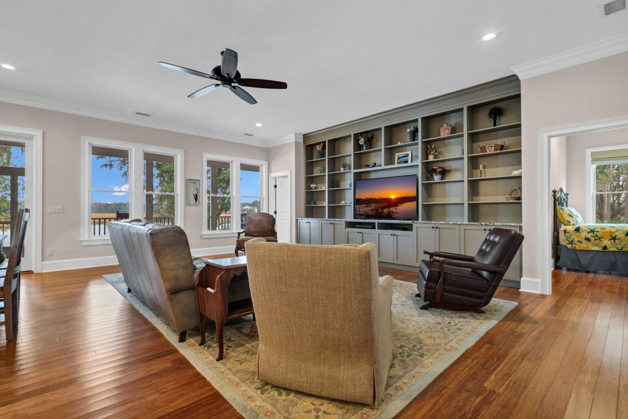 8606 Glascow Island Lane Photo 14