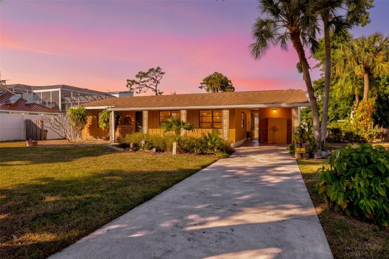 148 Roberts Road, Nokomis, FL 34275 Main Photo