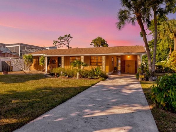 148 ROBERTS ROAD, NOKOMIS, FL 34275