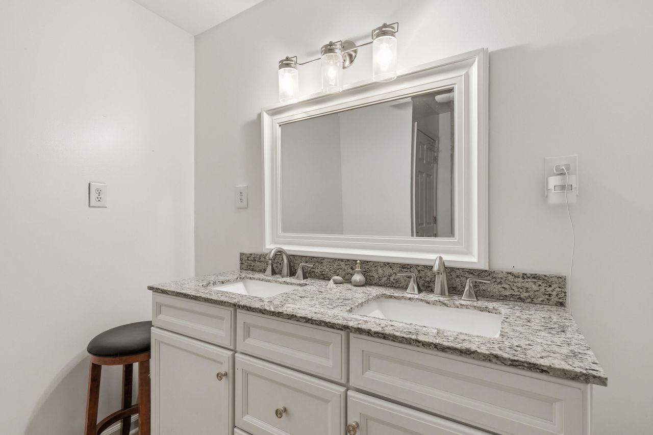 1310 River Road Photo 24