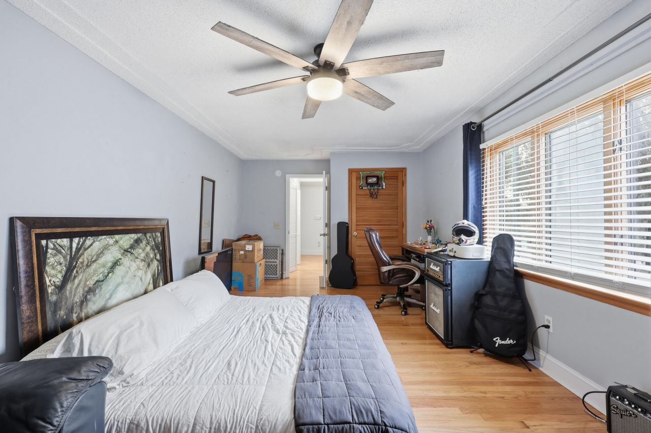 1310 River Road Photo 32