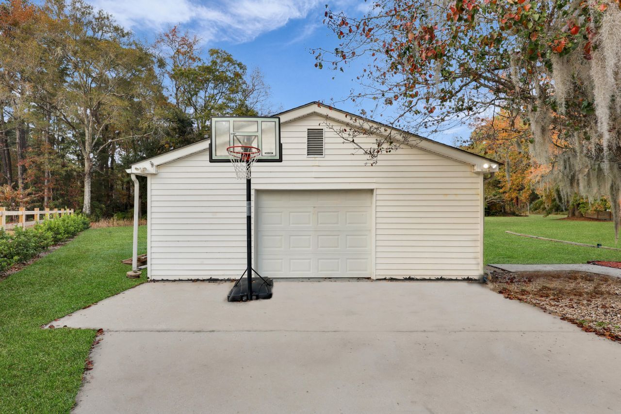 1310 River Road Photo 37