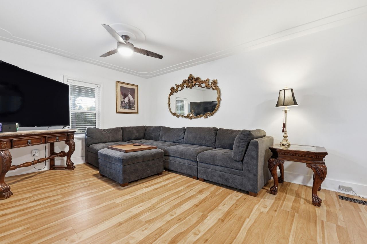 1310 River Road Photo 5