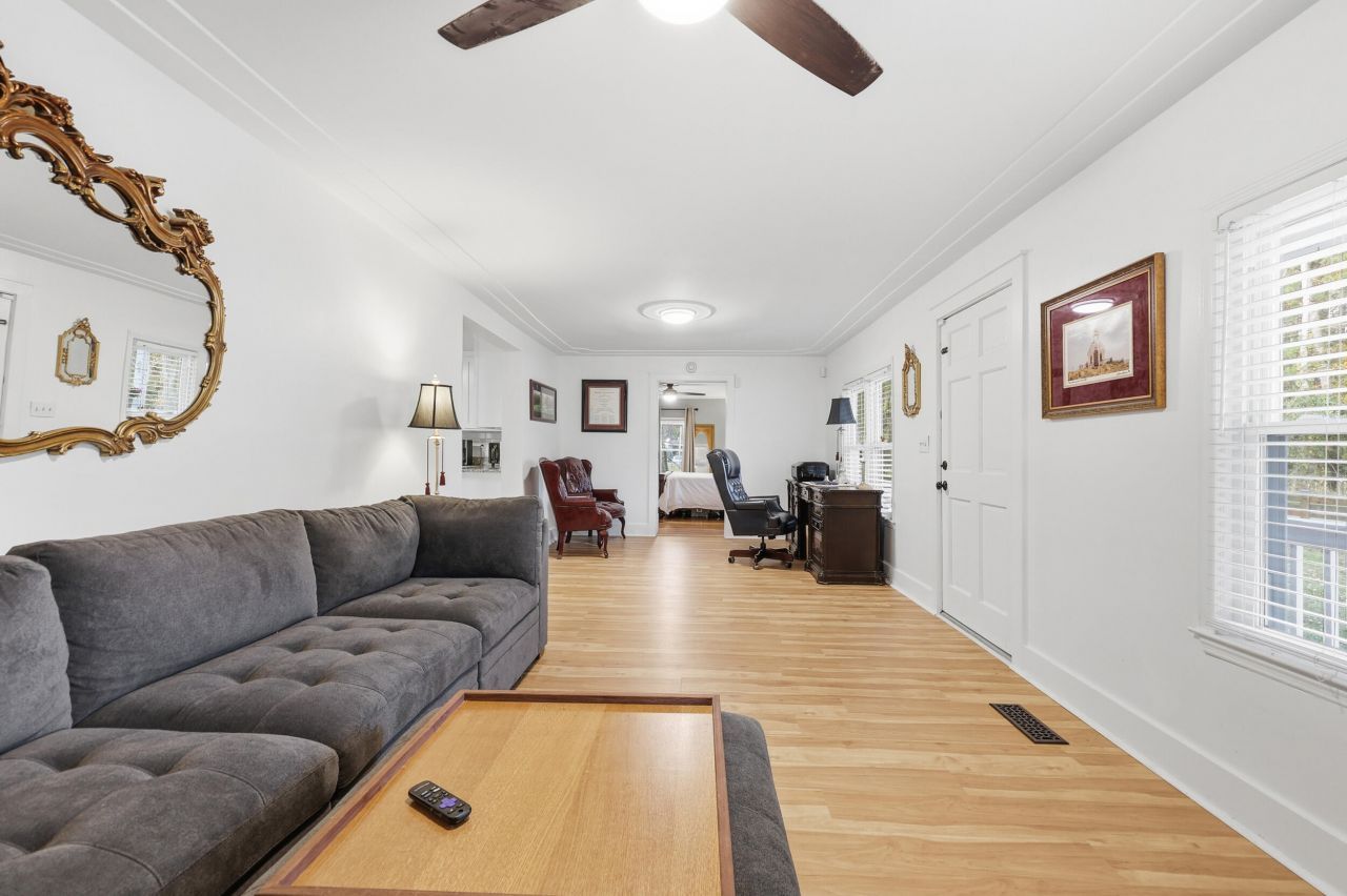 1310 River Road Photo 6