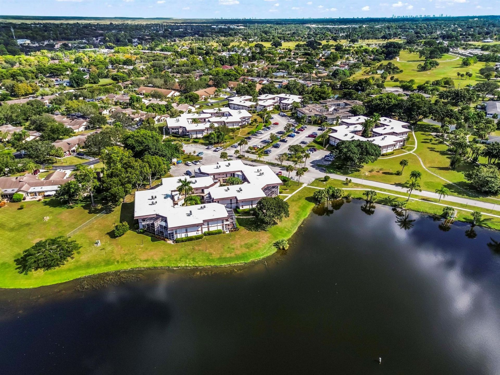 6 Greenway Village N, Unit 212, Royal Palm Beach, FL 33411 Photo