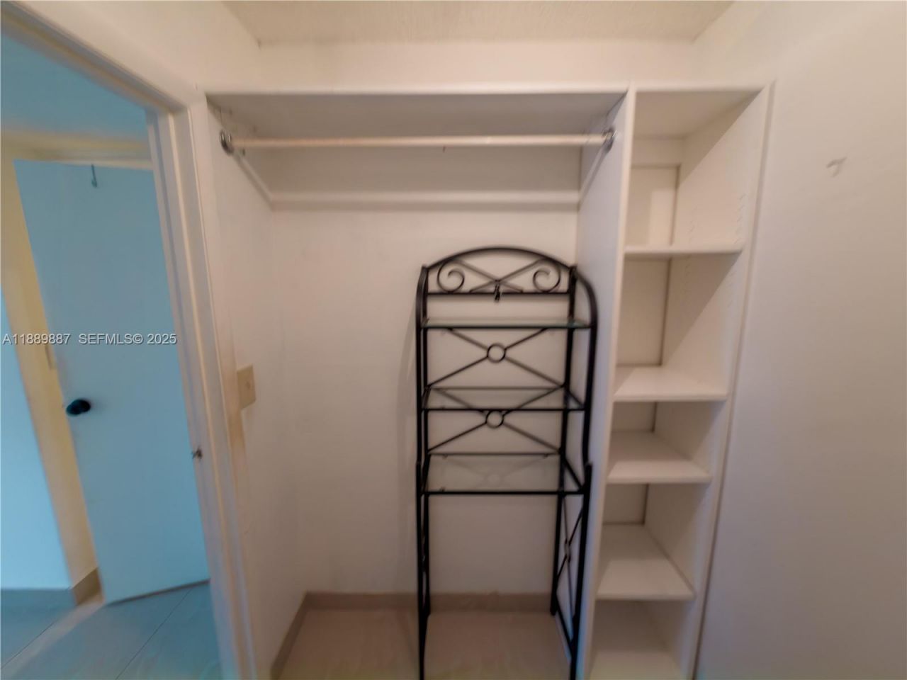 325 W Laurel Dr, Unit 2L, Margate, FL 33063 Photo