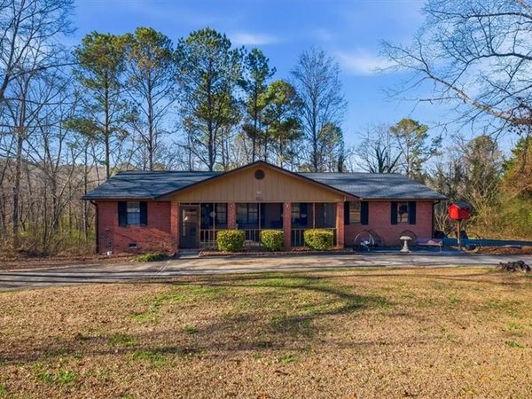 463 Compton Road SE, Silver Creek, GA 30173