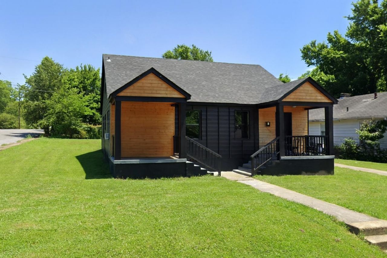 1458 Rayner St, Memphis, TN 38106 Main Photo