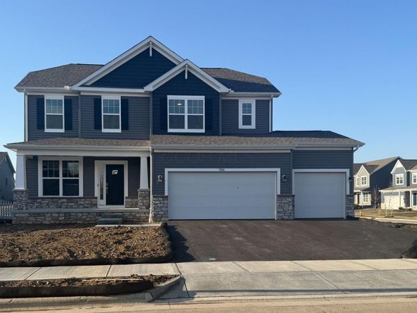 996 Heimat Haus Drive, Grove City, OH 43123