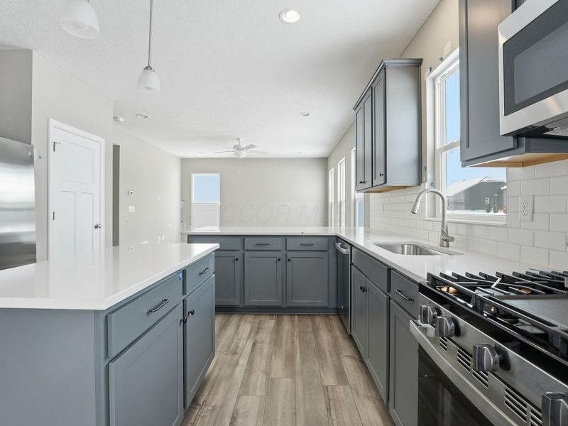 996 Heimat Haus Drive, Grove City, OH 43123 Photo 13